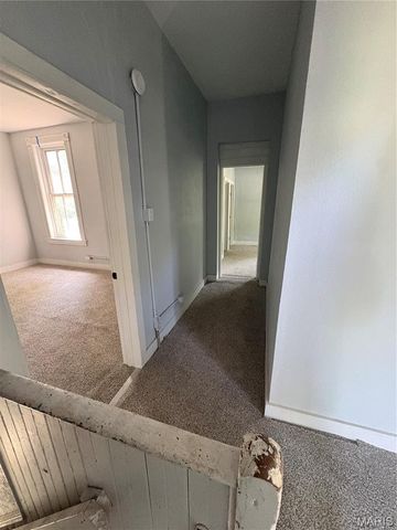 3621 Saint Marys Lane, St Louis, MO 63121