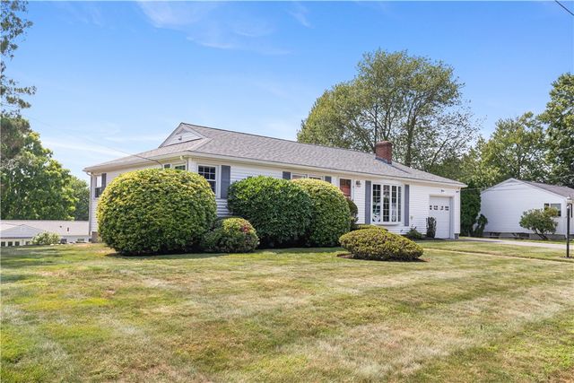 4 Eisenhower Street, Cumberland, RI 02864