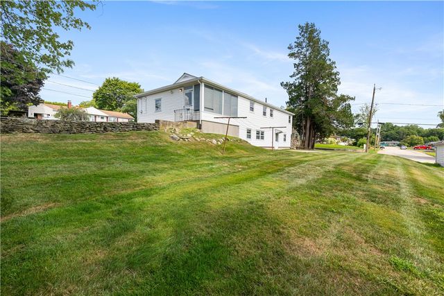 4 Eisenhower Street, Cumberland, RI 02864