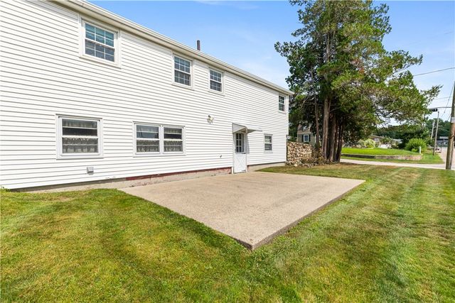 4 Eisenhower Street, Cumberland, RI 02864