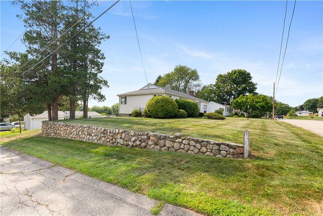 4 Eisenhower Street, Cumberland, RI 02864