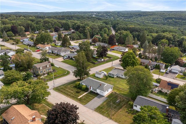 4 Eisenhower Street, Cumberland, RI 02864