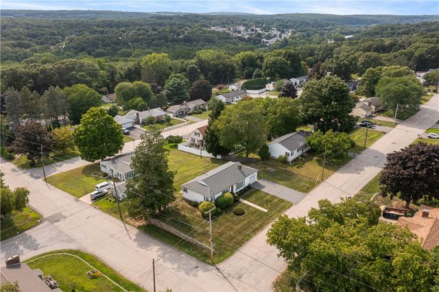 4 Eisenhower Street, Cumberland, RI 02864