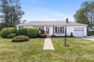 4 Eisenhower Street, Cumberland, RI 02864