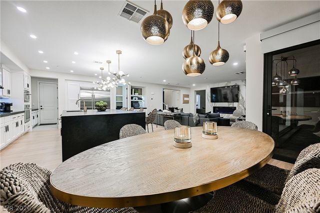 6055 Gabrielle Carol Court, Las Vegas, NV 89149
