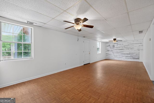 838 Burton Ridge Drive, Loganville, GA 30052