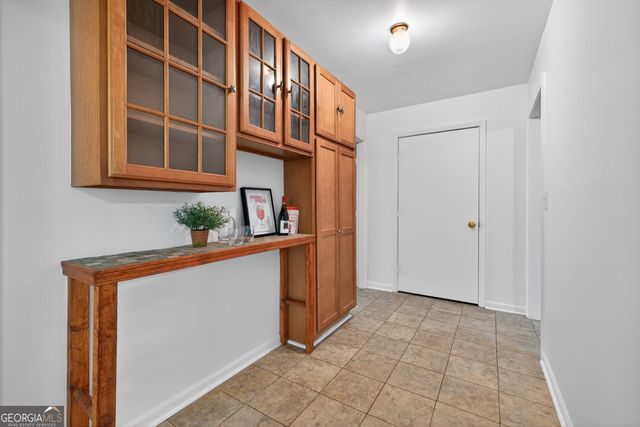 838 Burton Ridge Drive, Loganville, GA 30052