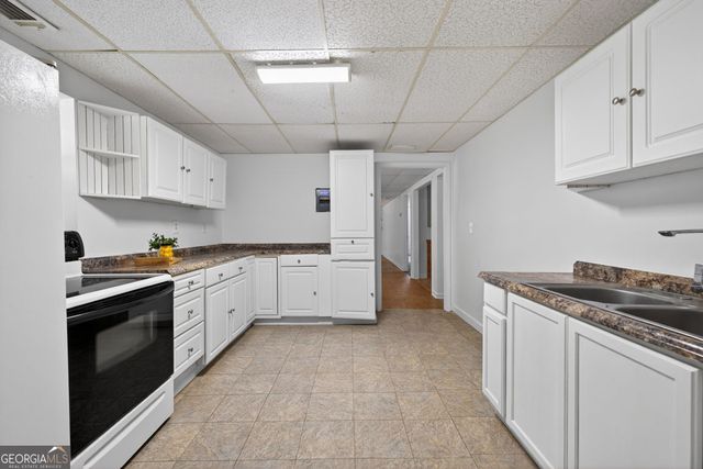 838 Burton Ridge Drive, Loganville, GA 30052