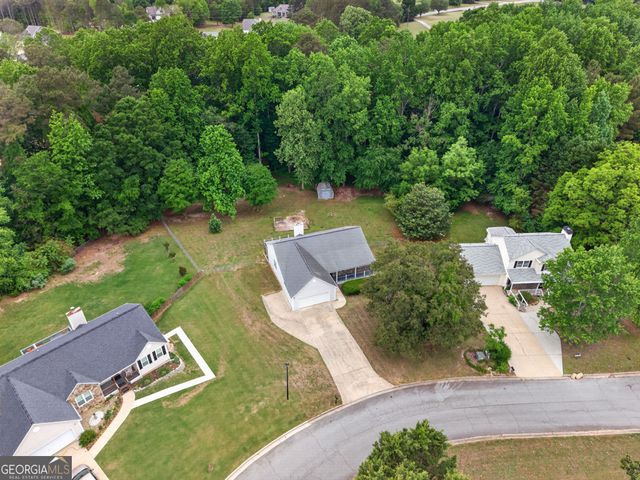 838 Burton Ridge Drive, Loganville, GA 30052
