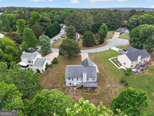 838 Burton Ridge Drive, Loganville, GA 30052