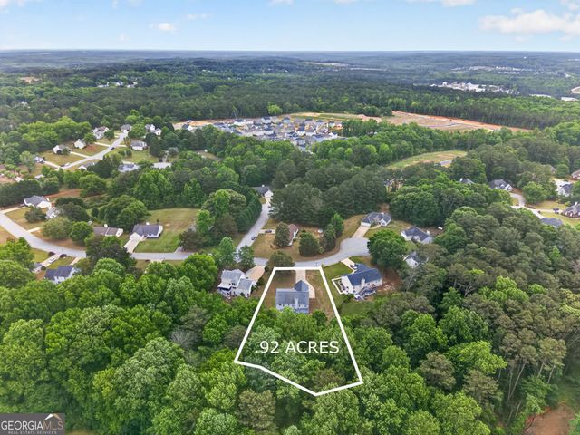 838 Burton Ridge Drive, Loganville, GA 30052
