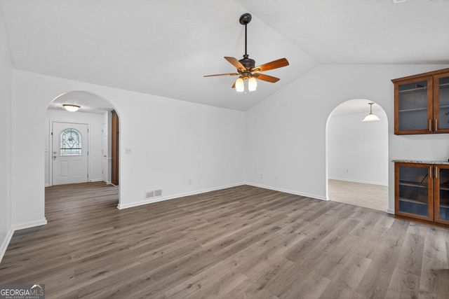 838 Burton Ridge Drive, Loganville, GA 30052
