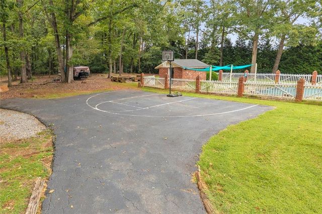 6544 Cleveland Highway, Clermont, GA 30527