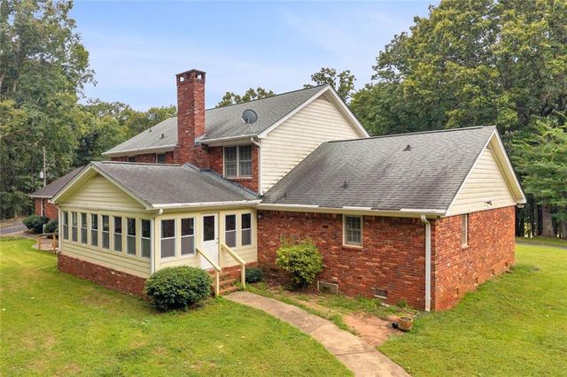 6544 Cleveland Highway, Clermont, GA 30527