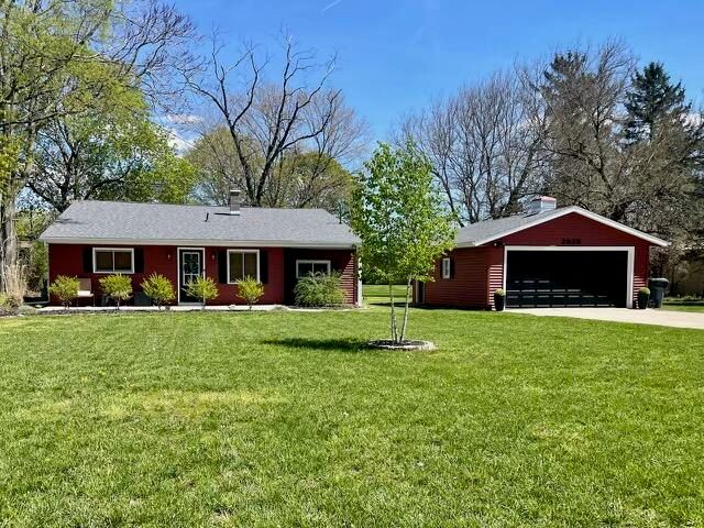 2939 Royalton Heights Road, St. Joseph Twp, MI 49085
