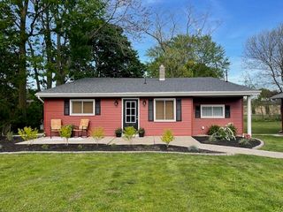 2939 Royalton Heights Road, St. Joseph Twp, MI 49085