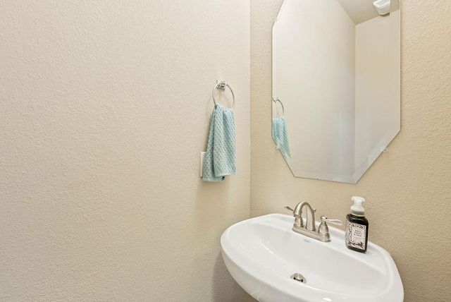 11217 Avery Station LOOP 39, Austin, TX 78717