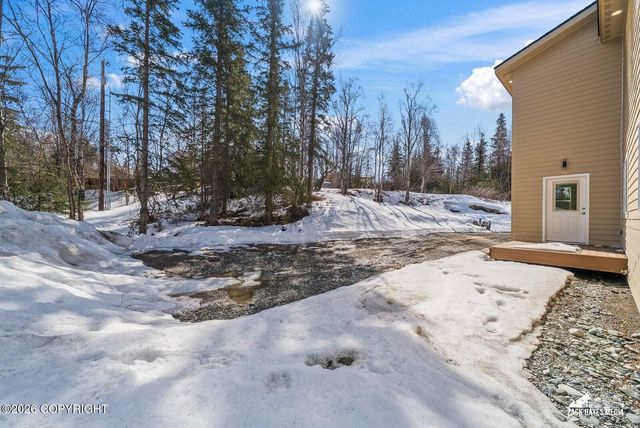 10581 Hillside Drive, Anchorage, AK 99507