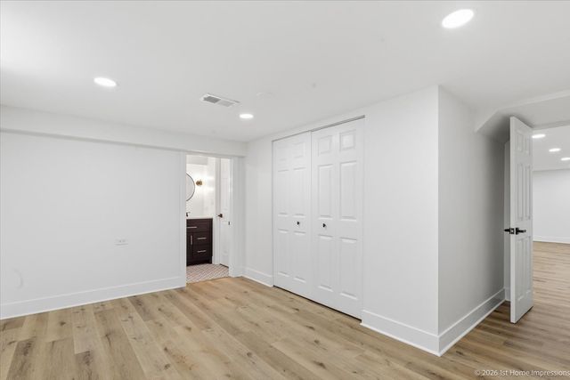 12806 S Laflin Street, Calumet Park, IL 60827