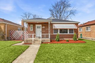 12806 S Laflin Street, Calumet Park, IL 60827