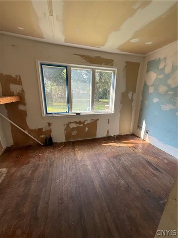 144 Campbell Road, Salina, NY 13211