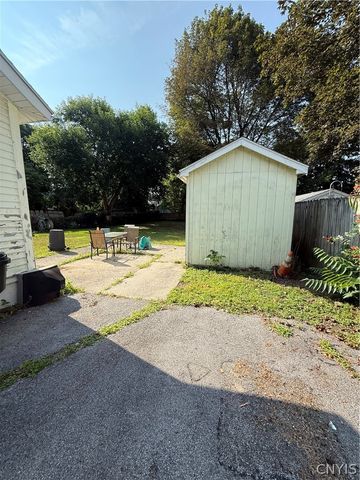 144 Campbell Road, Salina, NY 13211
