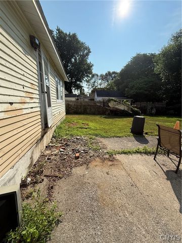 144 Campbell Road, Salina, NY 13211