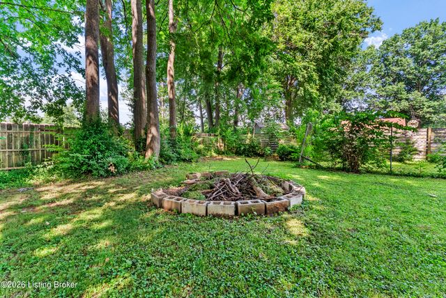 3218 Bridwell Dr, Louisville, KY 40216