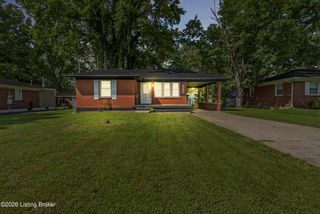 3218 Bridwell Dr, Louisville, KY 40216