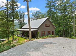 187 Persimmon Lane, Pioneer, TN 37847