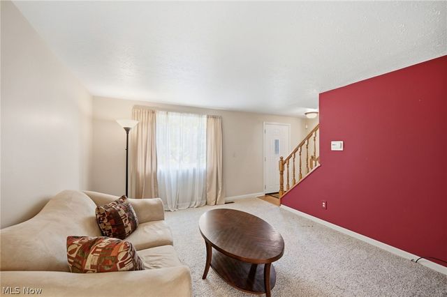 9481 Yorkview Drive, North Royalton, OH 44133