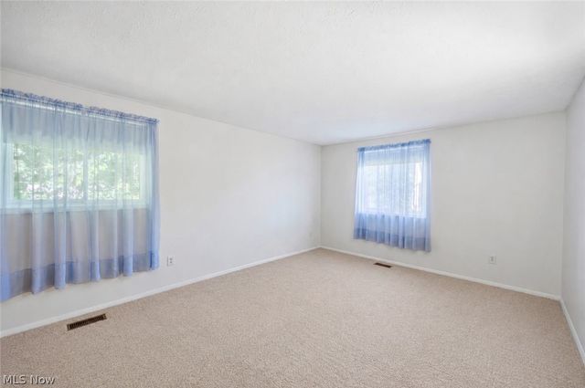 9481 Yorkview Drive, North Royalton, OH 44133