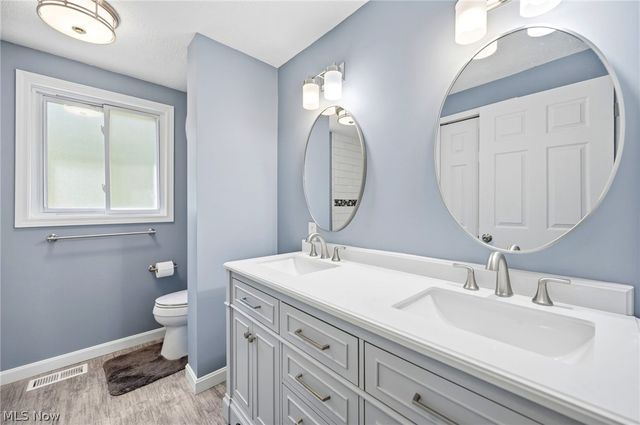 9481 Yorkview Drive, North Royalton, OH 44133
