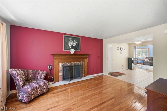 9481 Yorkview Drive, North Royalton, OH 44133