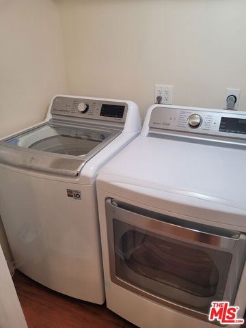 165 N SWALL Drive 204, Beverly Hills, CA 90211