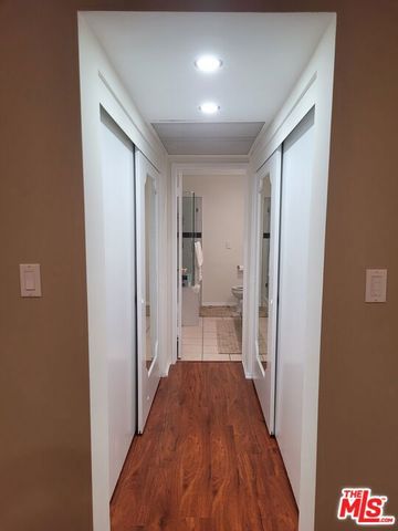 165 N SWALL Drive 204, Beverly Hills, CA 90211