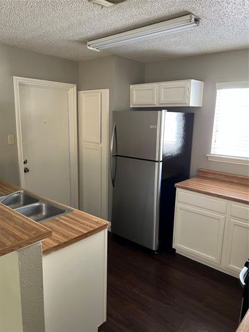 8311 Treehouse LN, Austin, TX 78749