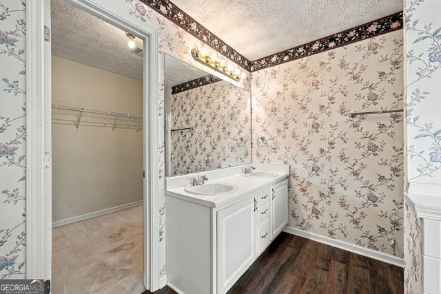 4090 Lake Drive, Loganville, GA 30052