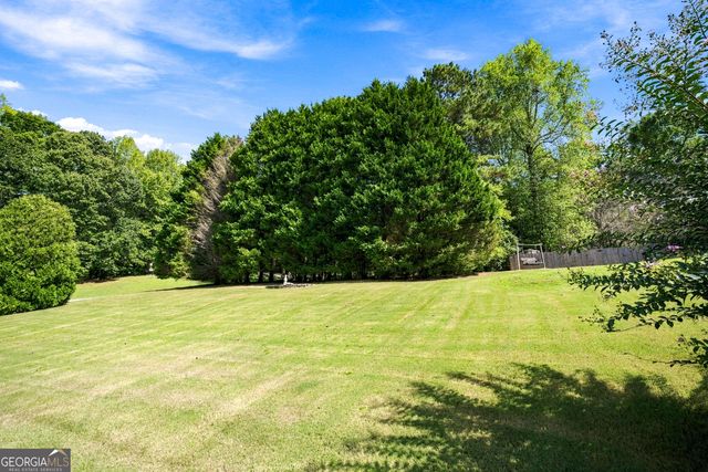 4090 Lake Drive, Loganville, GA 30052