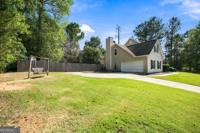 4090 Lake Drive, Loganville, GA 30052