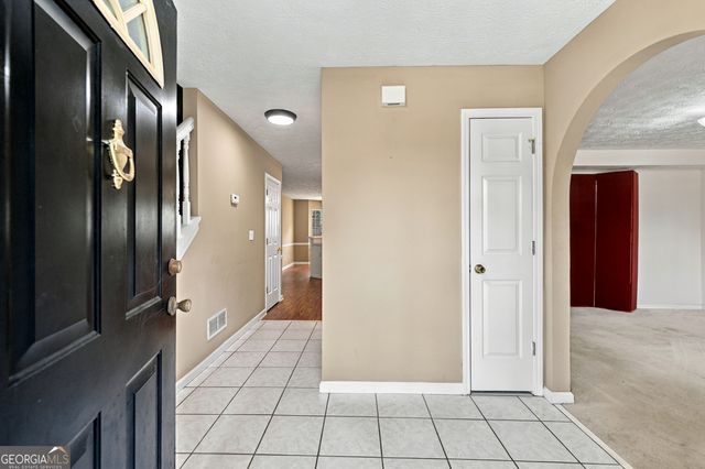 4090 Lake Drive, Loganville, GA 30052