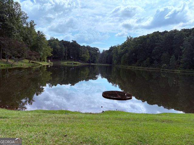 4090 Lake Drive, Loganville, GA 30052