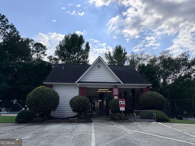 4090 Lake Drive, Loganville, GA 30052