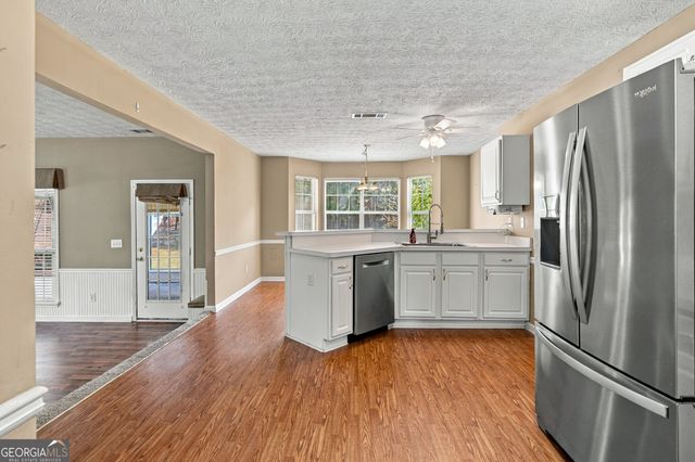 4090 Lake Drive, Loganville, GA 30052