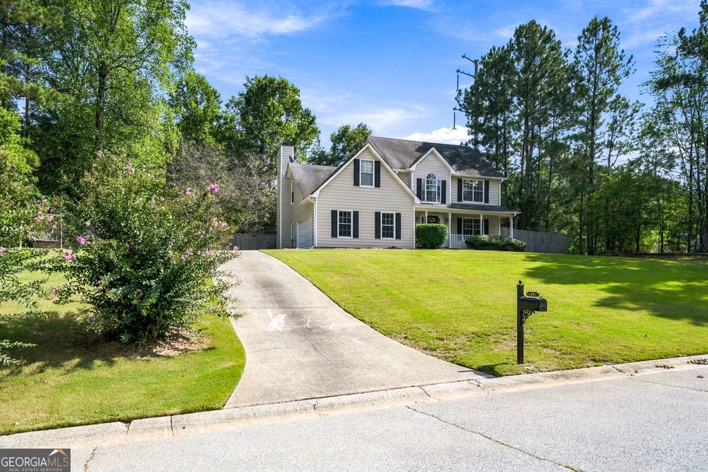 4090 Lake Drive, Loganville, GA 30052