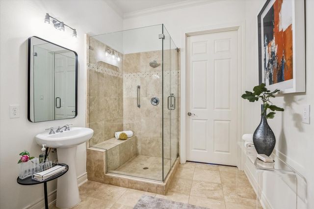814 Atwell Street, Bellaire, TX 77401