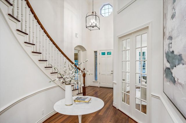 814 Atwell Street, Bellaire, TX 77401