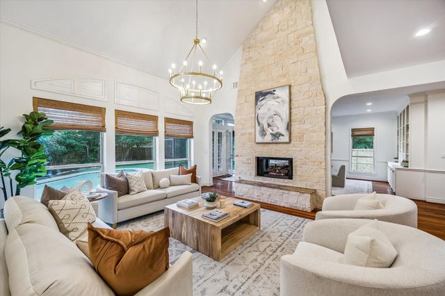 814 Atwell Street, Bellaire, TX 77401