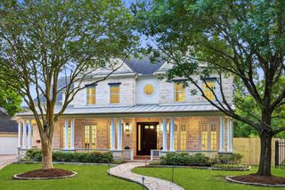 814 Atwell Street, Bellaire, TX 77401