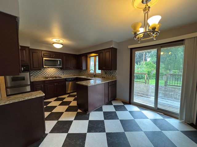 8417 Hohman Avenue, Munster, IN 46321